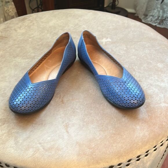 Dansko Sz 39 (8) Blue Perforated Leather Slip On Loafers EUC - Picture 11 of 11